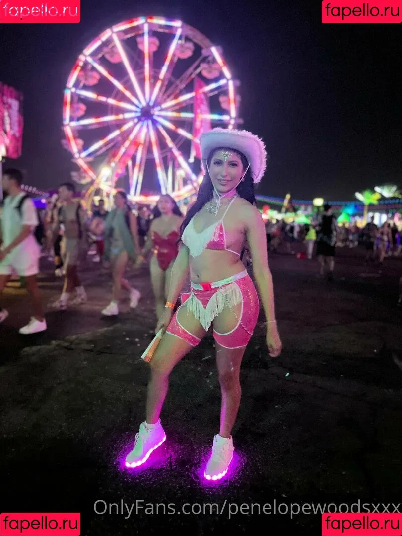 penelopewoodsxxx Onlyfans Photo Gallery 
