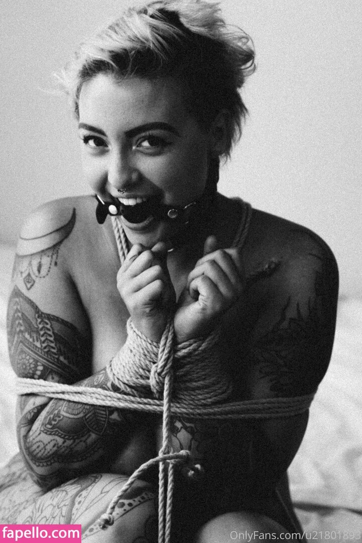 luna_luana Onlyfans Photo Gallery 