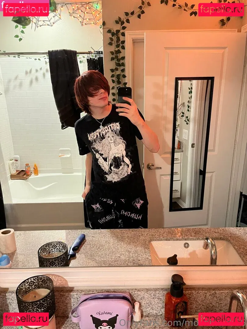 mochiluvr666 Onlyfans Photo Gallery 