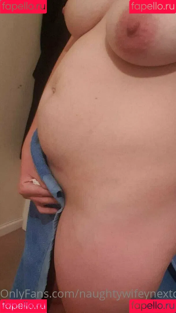 naughtywifeynextdoor Onlyfans Photo Gallery 