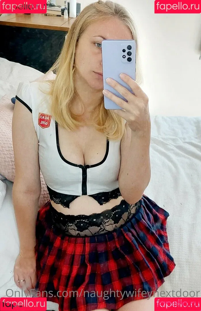 naughtywifeynextdoor Onlyfans Photo Gallery 