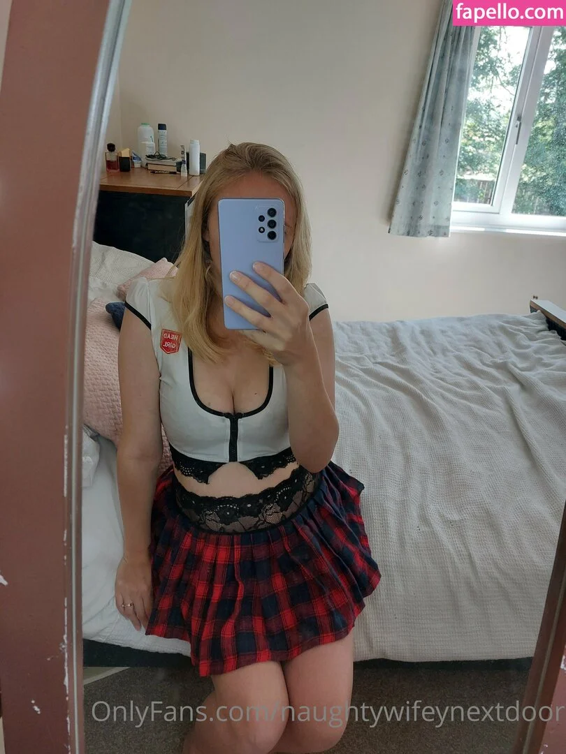 naughtywifeynextdoor Onlyfans Photo Gallery 
