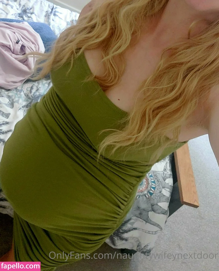 naughtywifeynextdoor Onlyfans Photo Gallery 