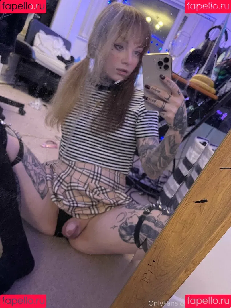 emilypiexo Onlyfans Photo Gallery 