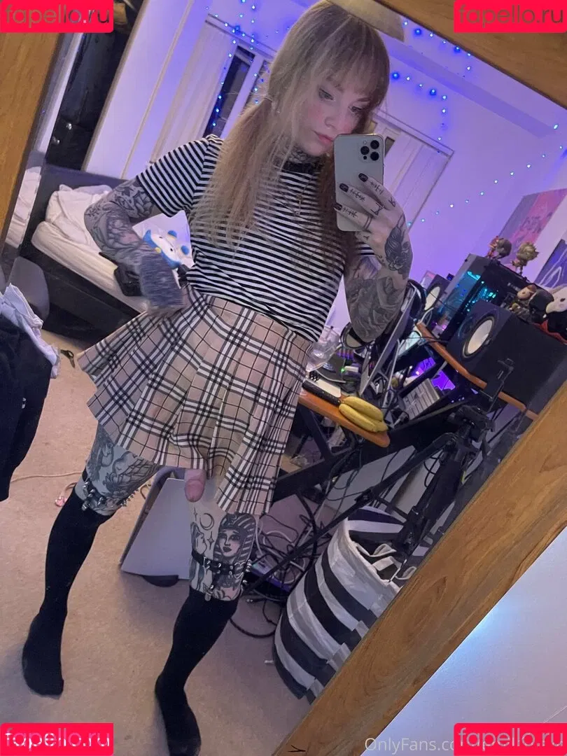 emilypiexo Onlyfans Photo Gallery 