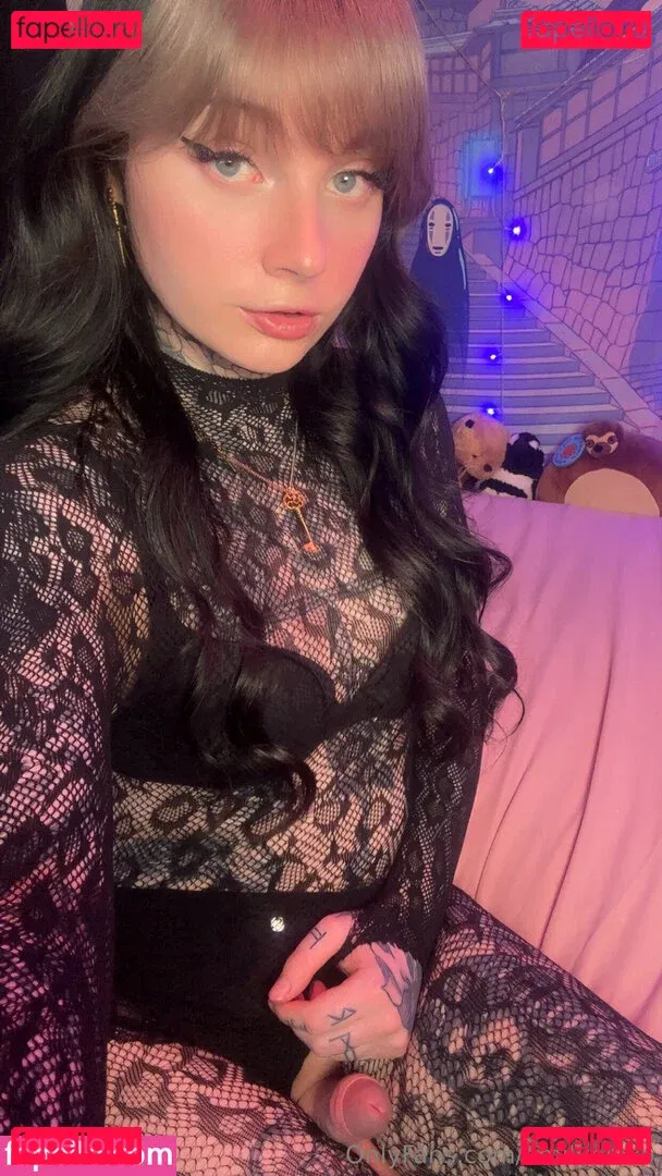 emilypiexo Onlyfans Photo Gallery 