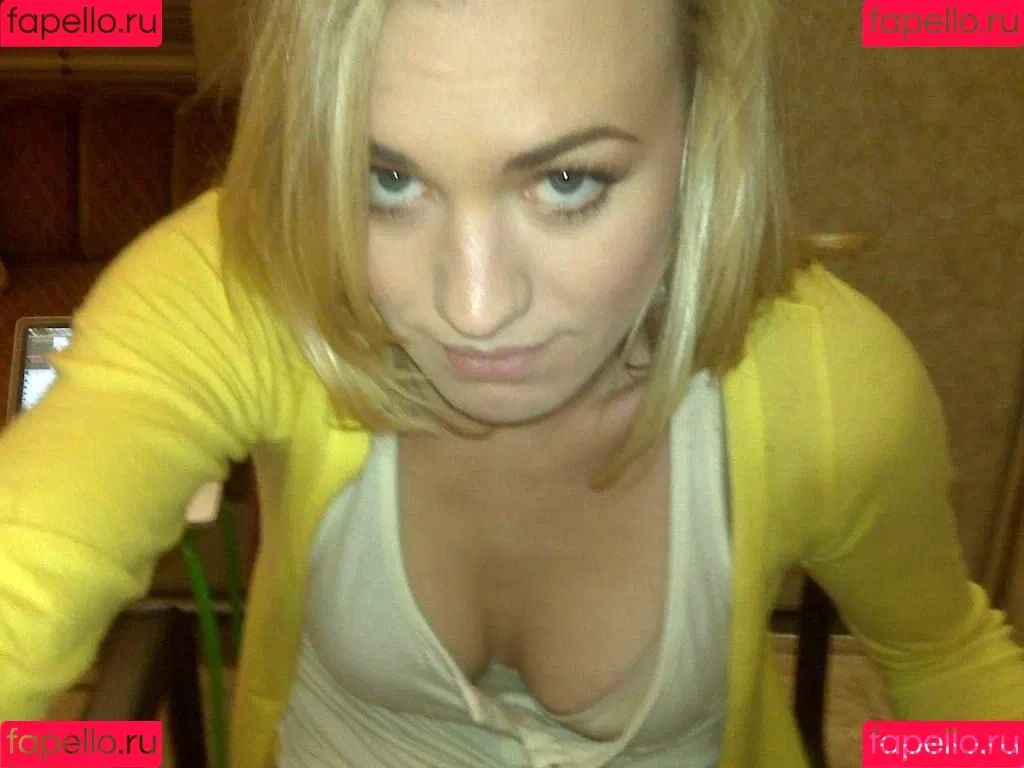 Yvonne Strahovski Onlyfans Photo Gallery 