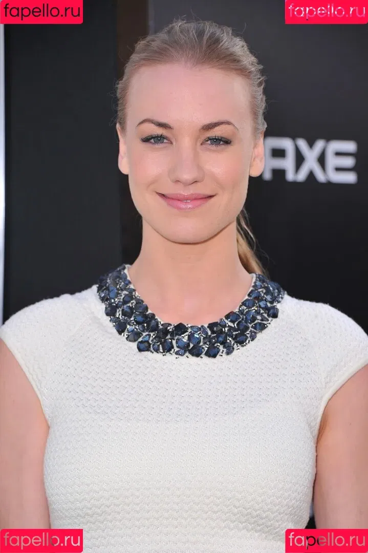 Yvonne Strahovski Onlyfans Photo Gallery 