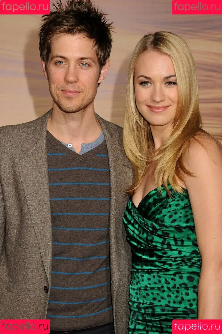 Yvonne Strahovski Onlyfans Photo Gallery 