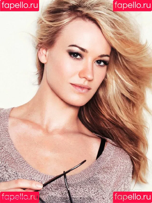 Yvonne Strahovski Onlyfans Photo Gallery 