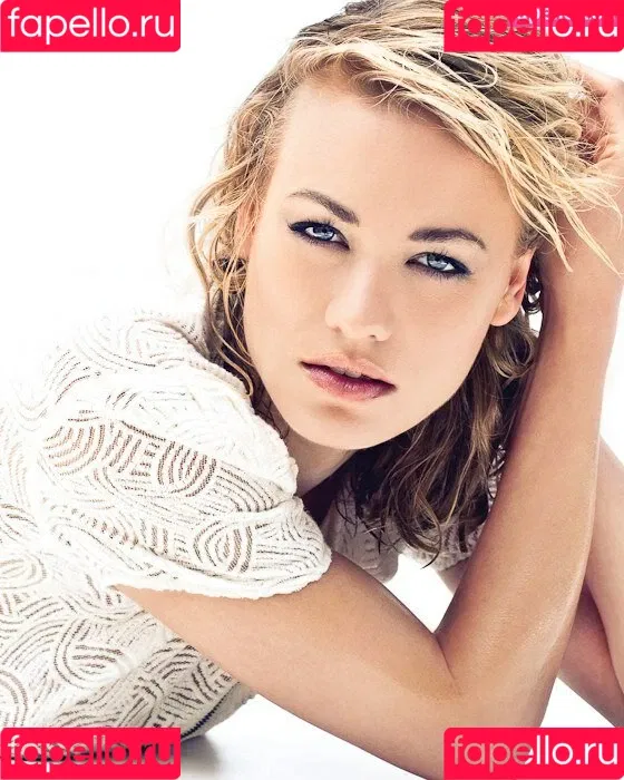 Yvonne Strahovski Onlyfans Photo Gallery 