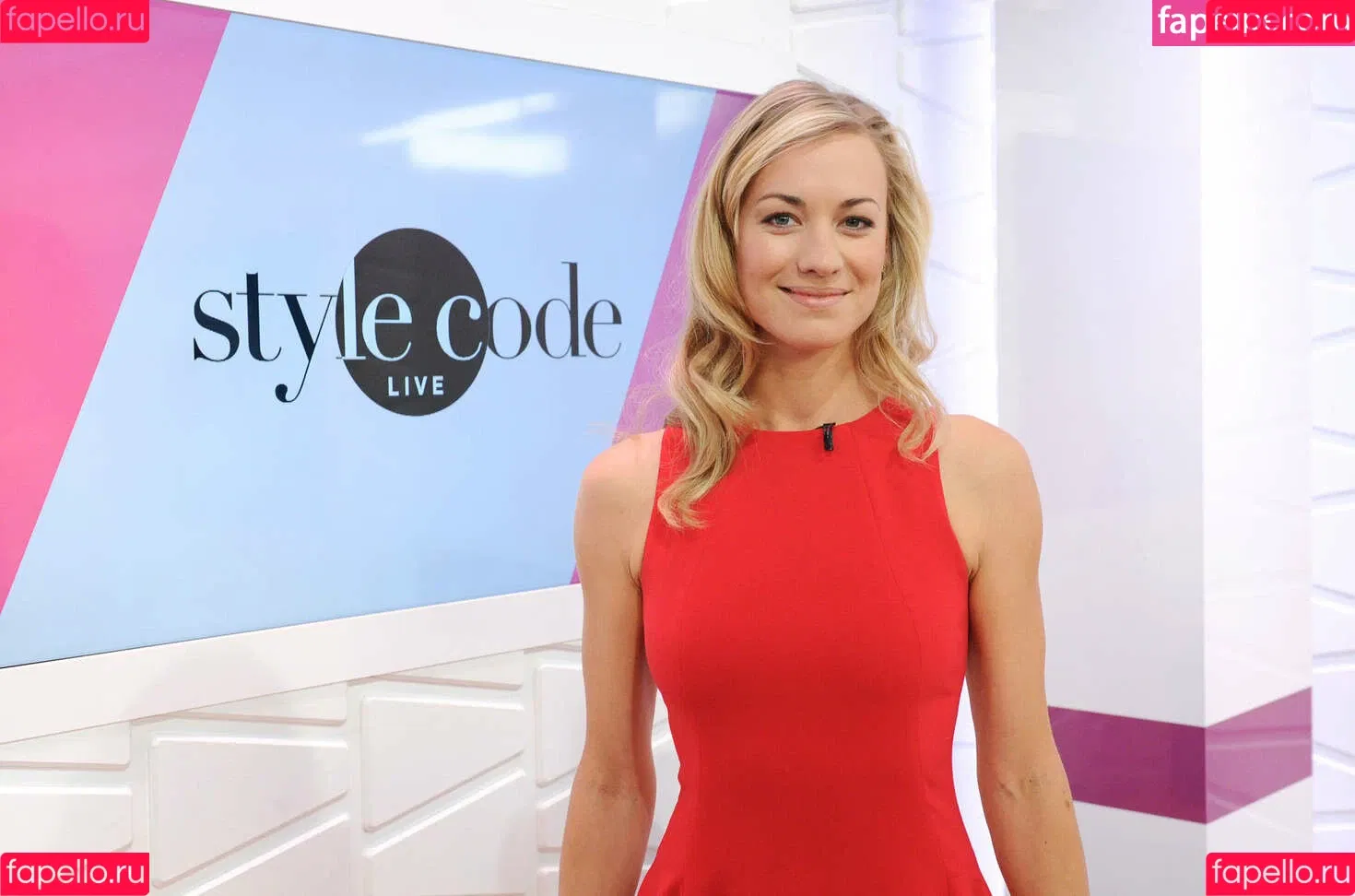 Yvonne Strahovski Onlyfans Photo Gallery 