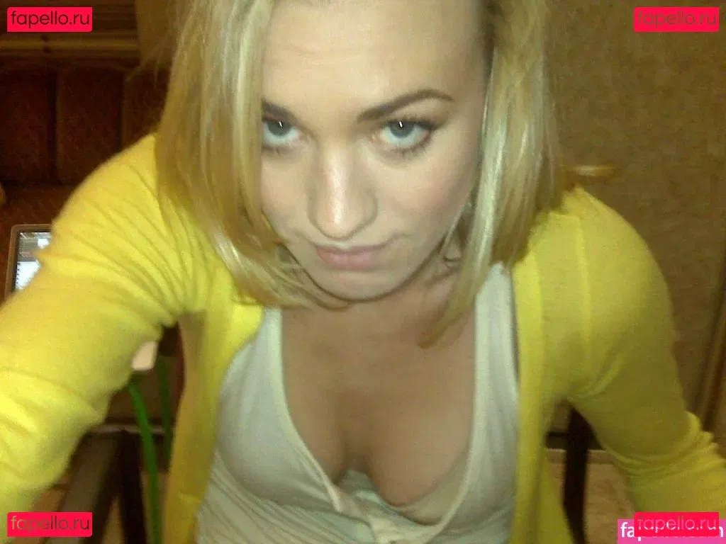 Yvonne Strahovski Onlyfans Photo Gallery 