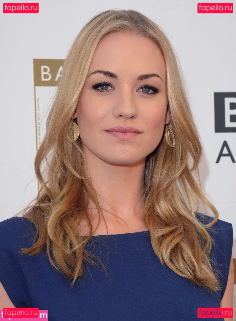 Yvonne Strahovski Onlyfans Photo Gallery 