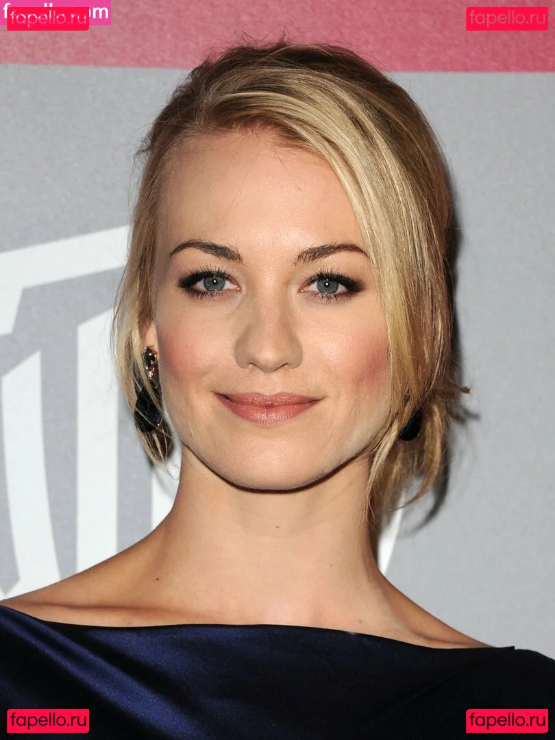 Yvonne Strahovski Onlyfans Photo Gallery 