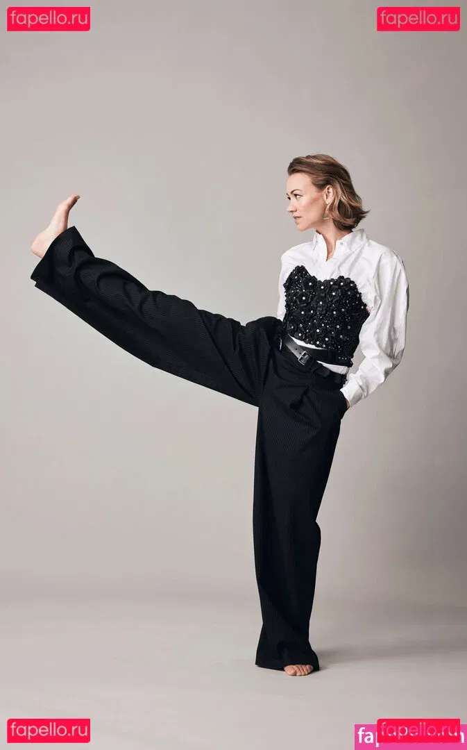 Yvonne Strahovski Onlyfans Photo Gallery 