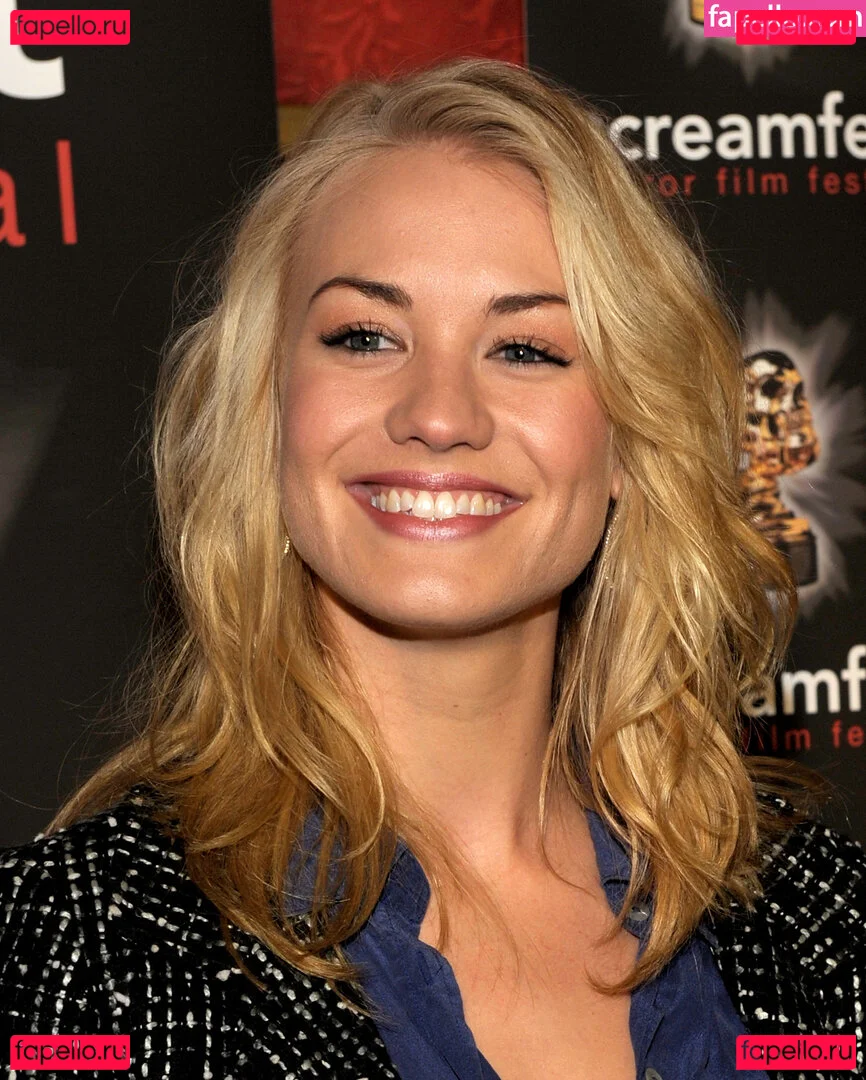 Yvonne Strahovski Onlyfans Photo Gallery 