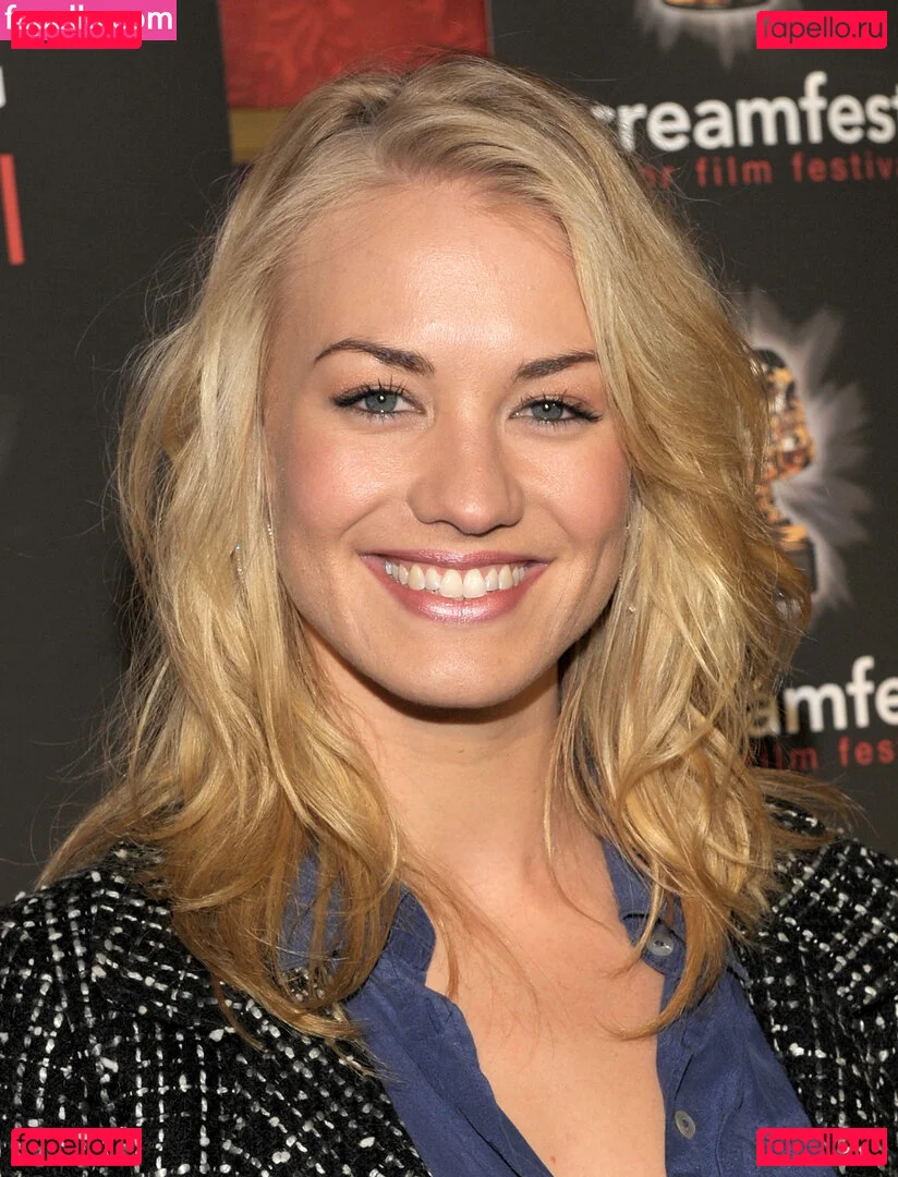 Yvonne Strahovski Onlyfans Photo Gallery 