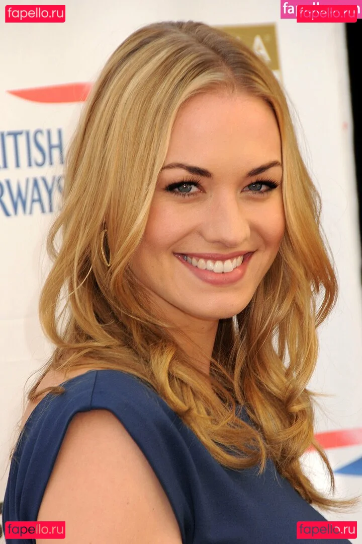 Yvonne Strahovski Onlyfans Photo Gallery 