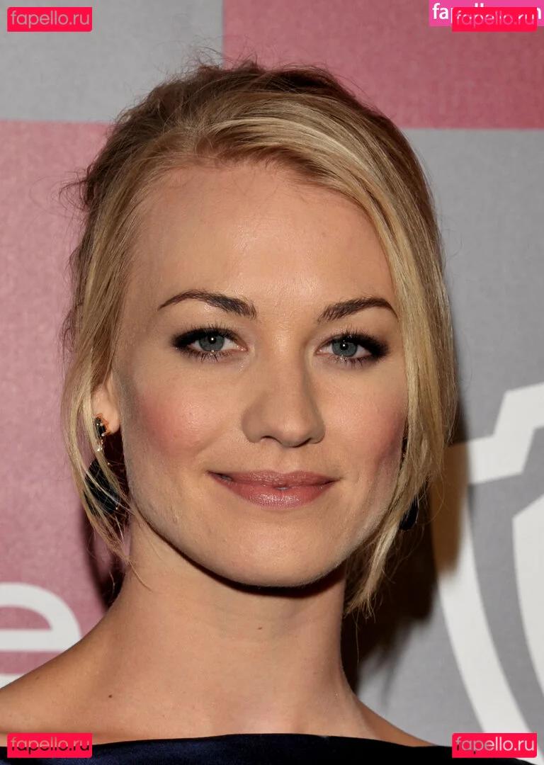 Yvonne Strahovski Onlyfans Photo Gallery 