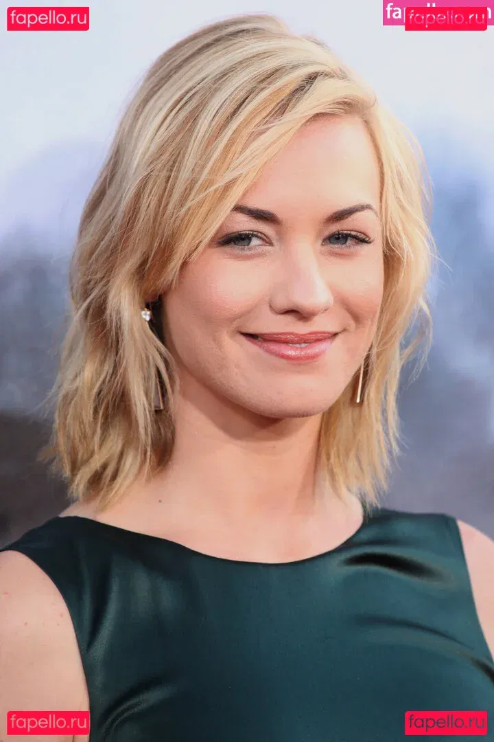 Yvonne Strahovski Onlyfans Photo Gallery 
