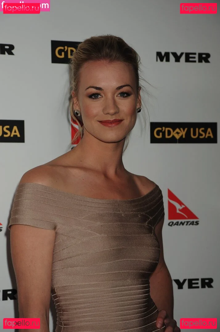 Yvonne Strahovski Onlyfans Photo Gallery 