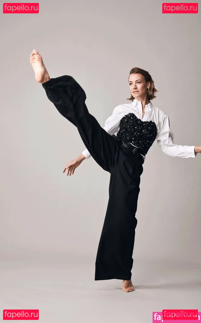 Yvonne Strahovski Onlyfans Photo Gallery 