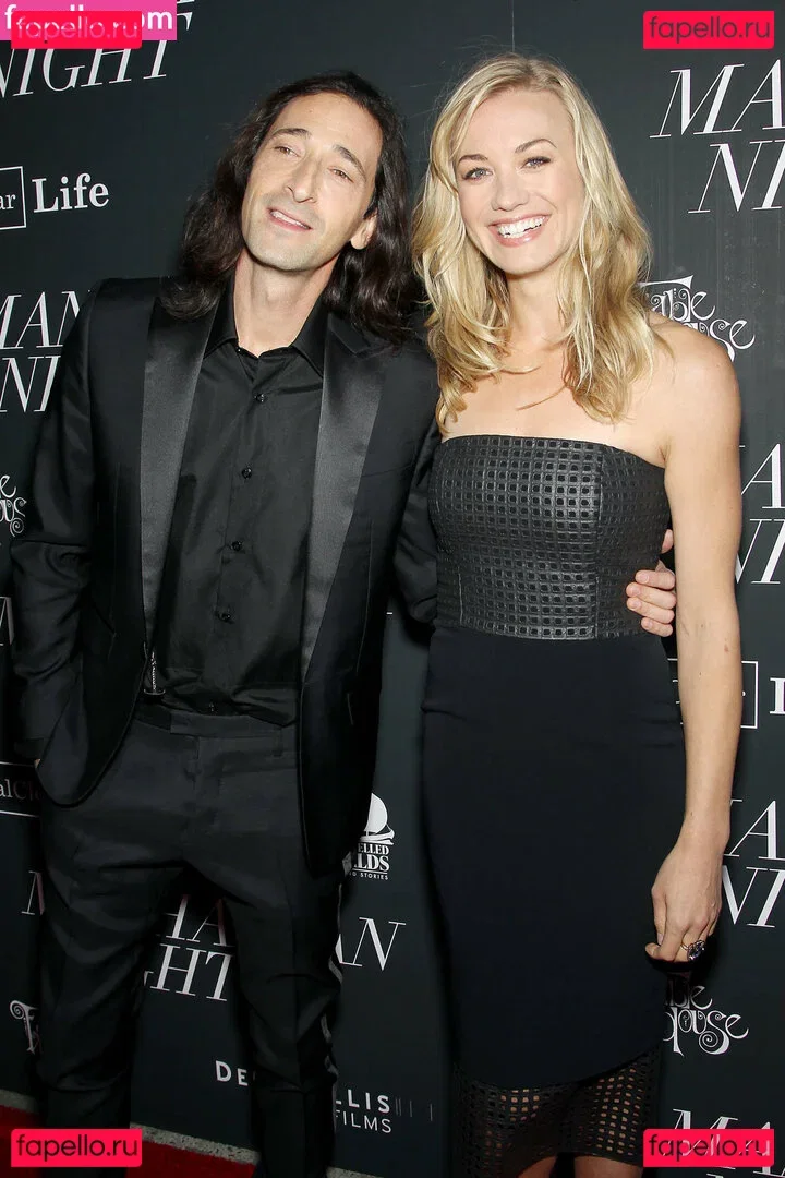 Yvonne Strahovski Onlyfans Photo Gallery 