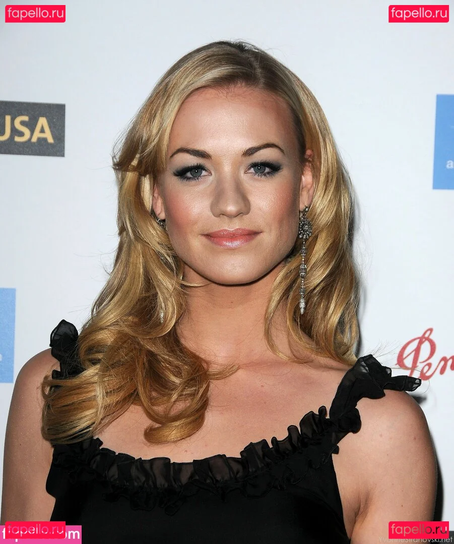 Yvonne Strahovski Onlyfans Photo Gallery 
