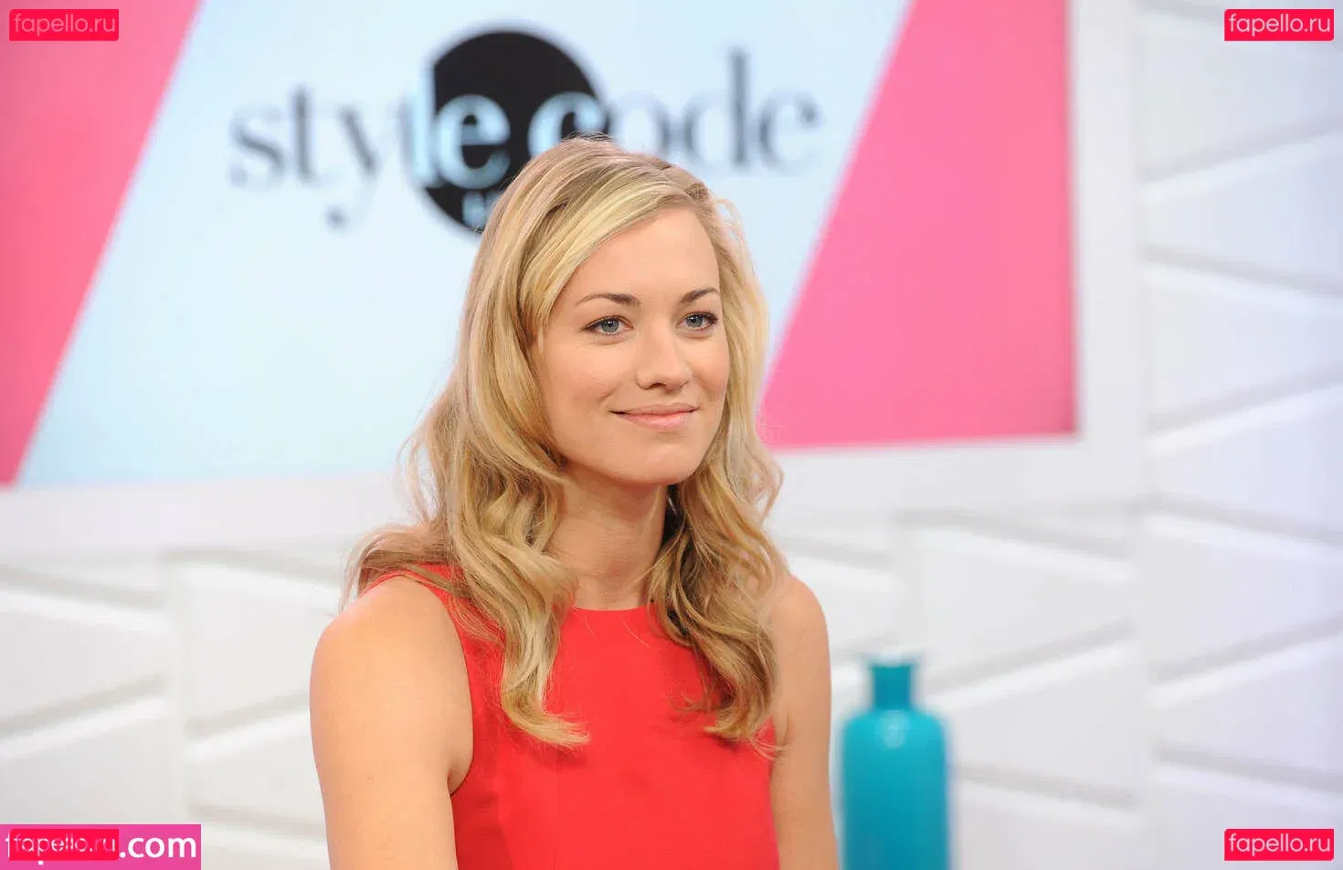 Yvonne Strahovski Onlyfans Photo Gallery 