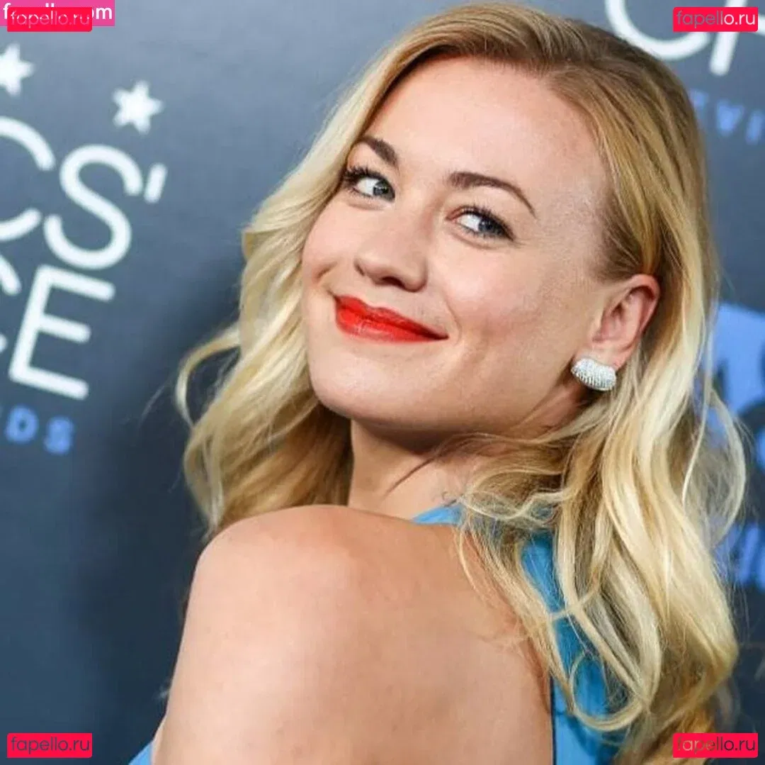 Yvonne Strahovski Onlyfans Photo Gallery 