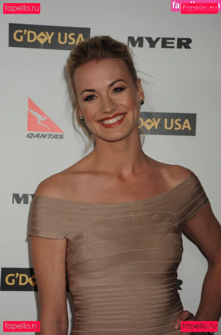 Yvonne Strahovski Onlyfans Photo Gallery 