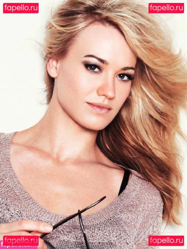 Yvonne Strahovski Onlyfans Photo Gallery 