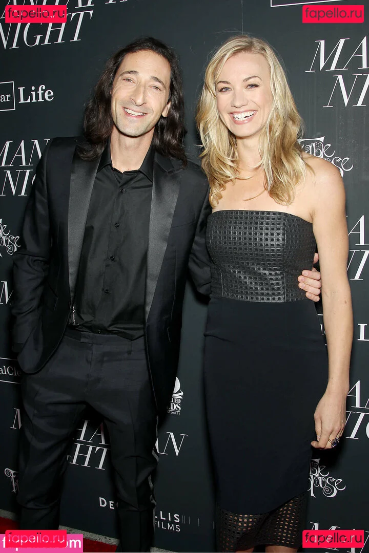 Yvonne Strahovski Onlyfans Photo Gallery 