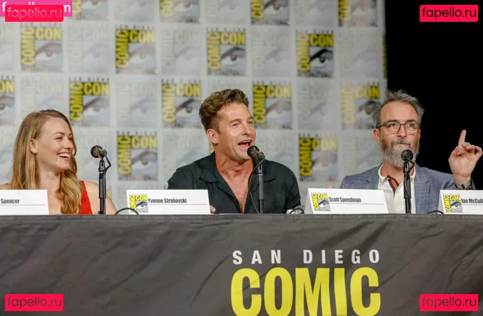 Yvonne Strahovski Onlyfans Photo Gallery 