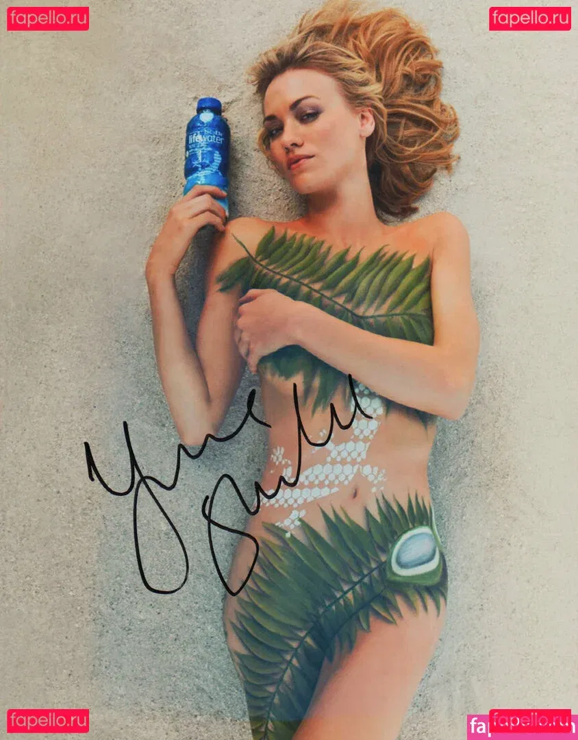 Yvonne Strahovski Onlyfans Photo Gallery 