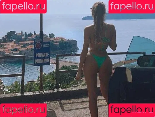 Tayna Onlyfans Photo Gallery 