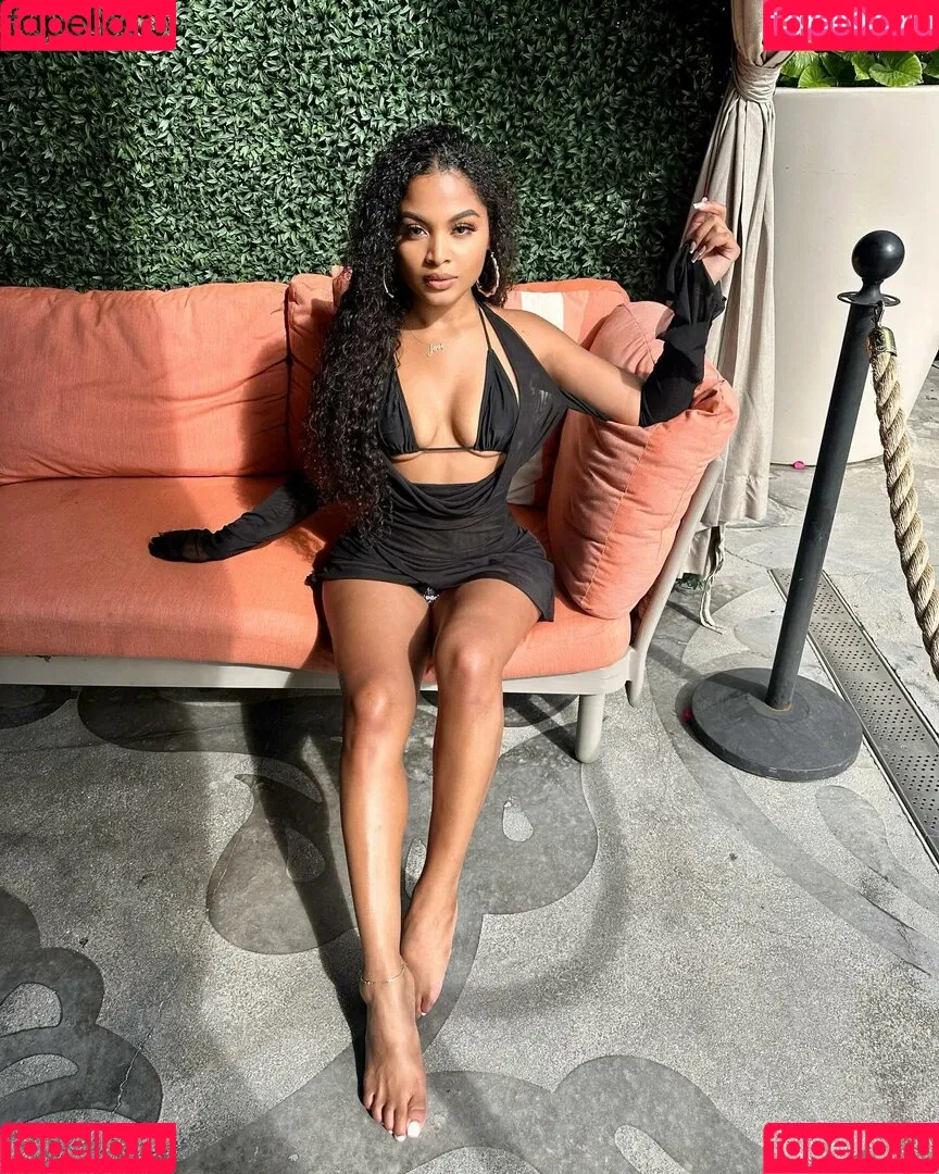 thejovipena Onlyfans Photo Gallery 