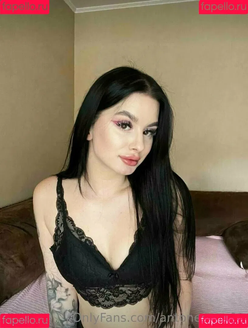 antonellaxx01 Onlyfans Photo Gallery 