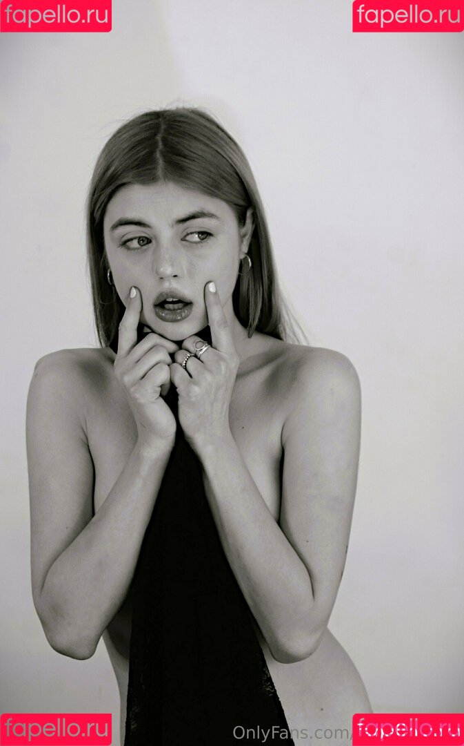 sandra_tiny Onlyfans Photo Gallery 