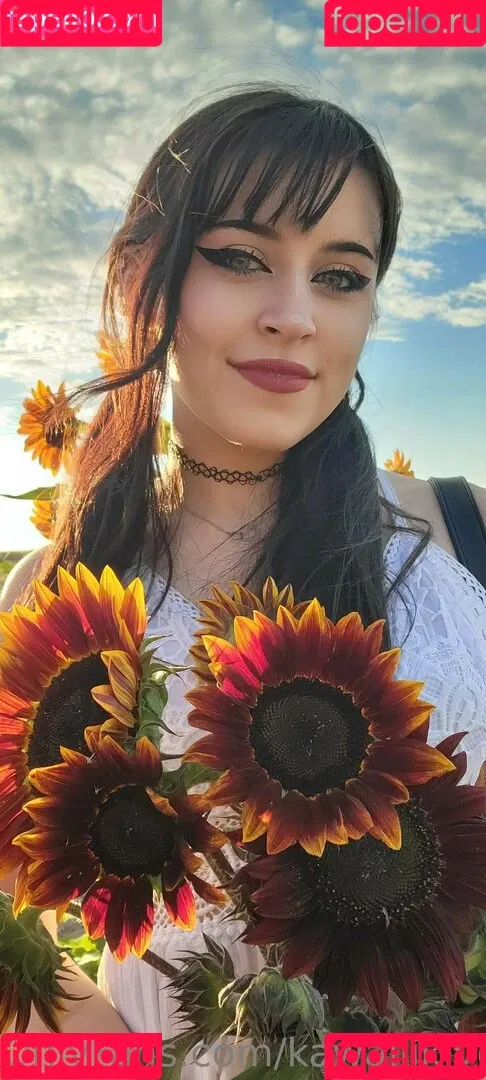 Rue Hernandez Onlyfans Photo Gallery 