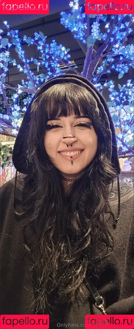 Rue Hernandez Onlyfans Photo Gallery 