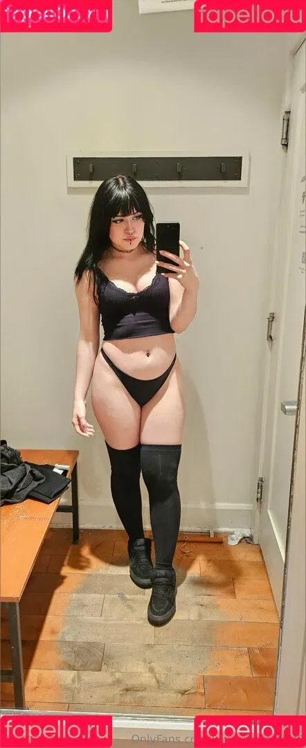 Rue Hernandez Onlyfans Photo Gallery 