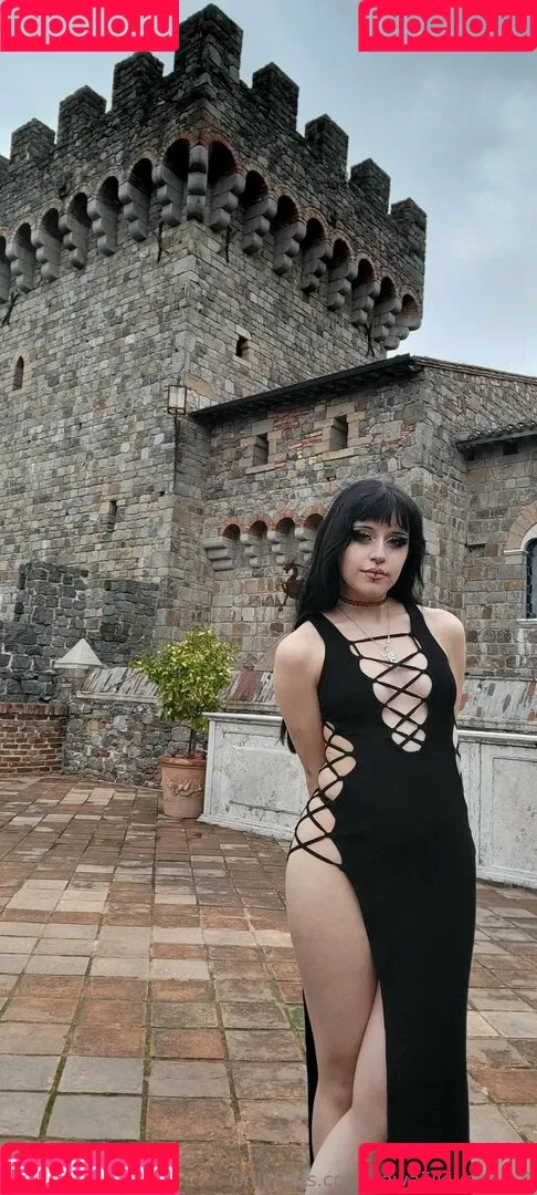 Rue Hernandez Onlyfans Photo Gallery 