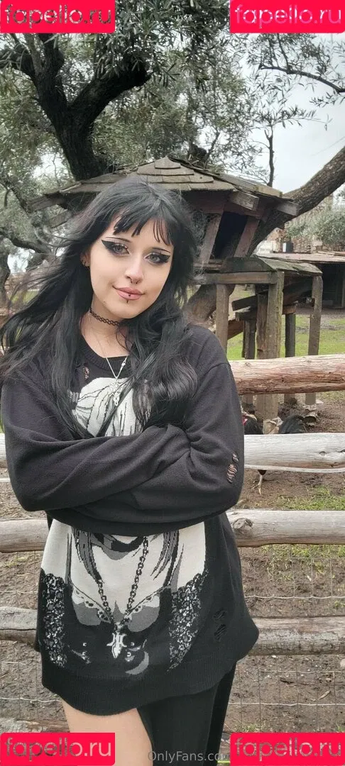 Rue Hernandez Onlyfans Photo Gallery 