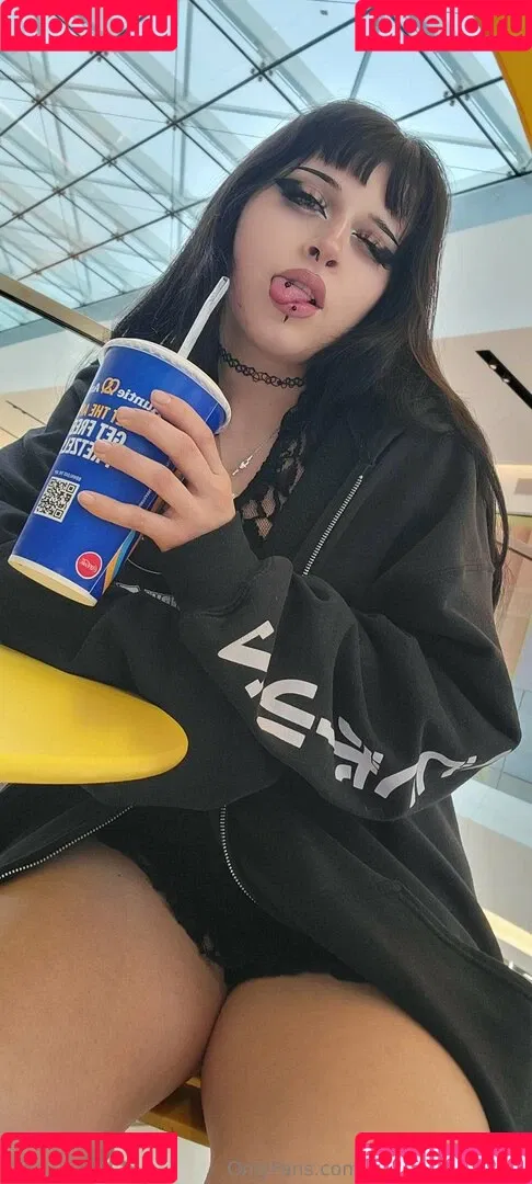 Rue Hernandez Onlyfans Photo Gallery 