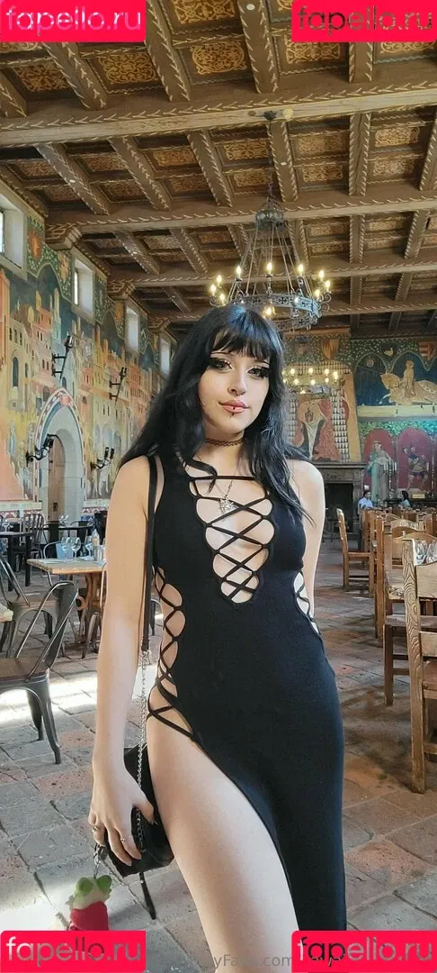 Rue Hernandez Onlyfans Photo Gallery 