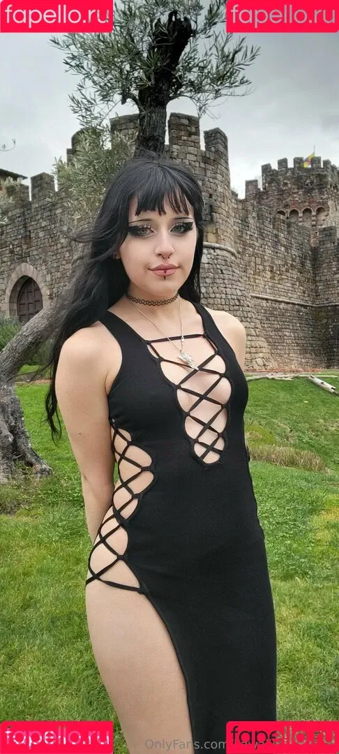 Rue Hernandez Onlyfans Photo Gallery 