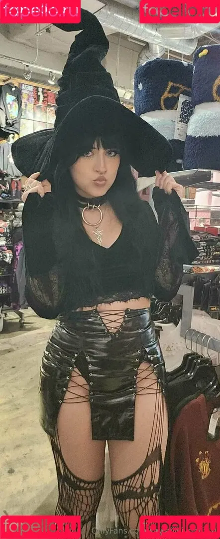 Rue Hernandez Onlyfans Photo Gallery 