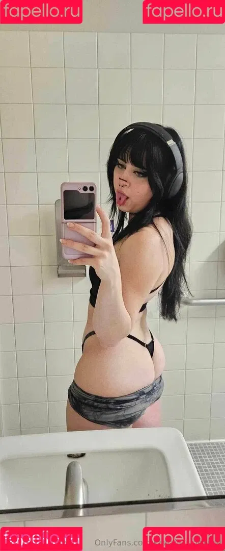 Rue Hernandez Onlyfans Photo Gallery 